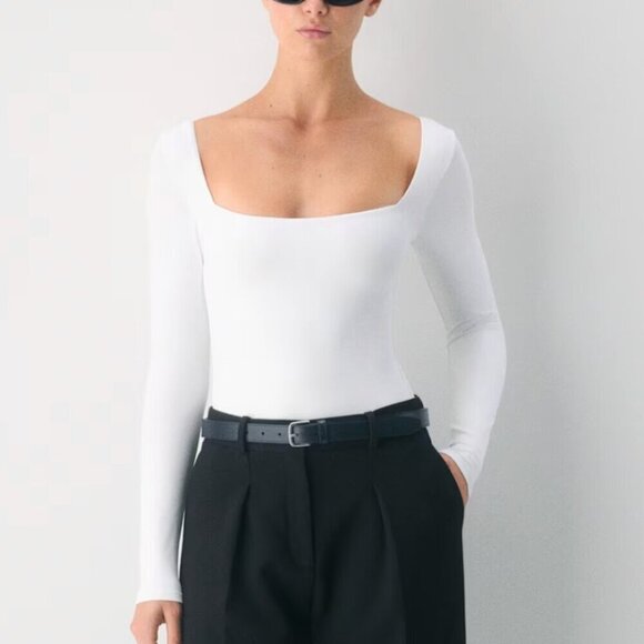 Aritzia Contour Squareneck Longsleeve Bodysuit Top White Size Medium - Picture 1 of 7